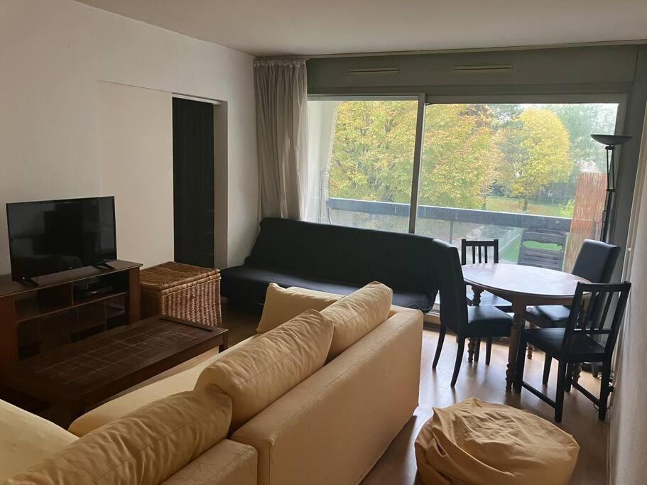Cozy Flat In La Defense Apartman Courbevoie Kültér fotó